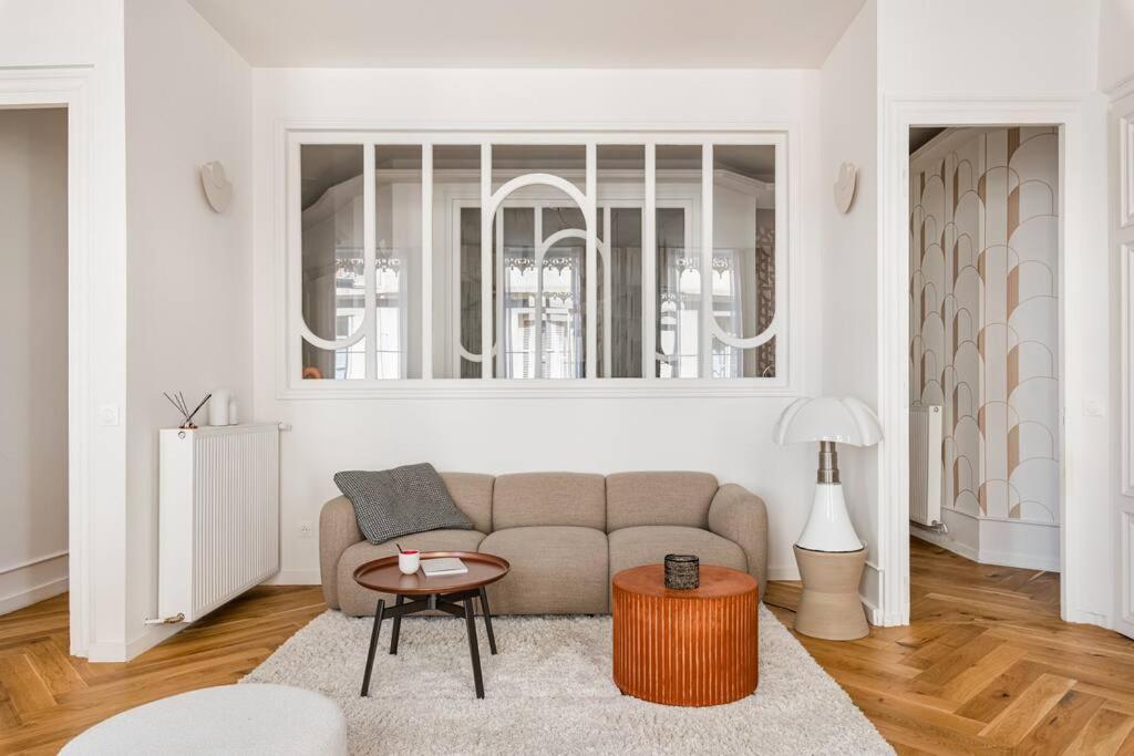 Beige Hospitalite - Apotheose Luxueux- 3 Chambres - Parking Prive Saint-Etienne  Eksteriør billede